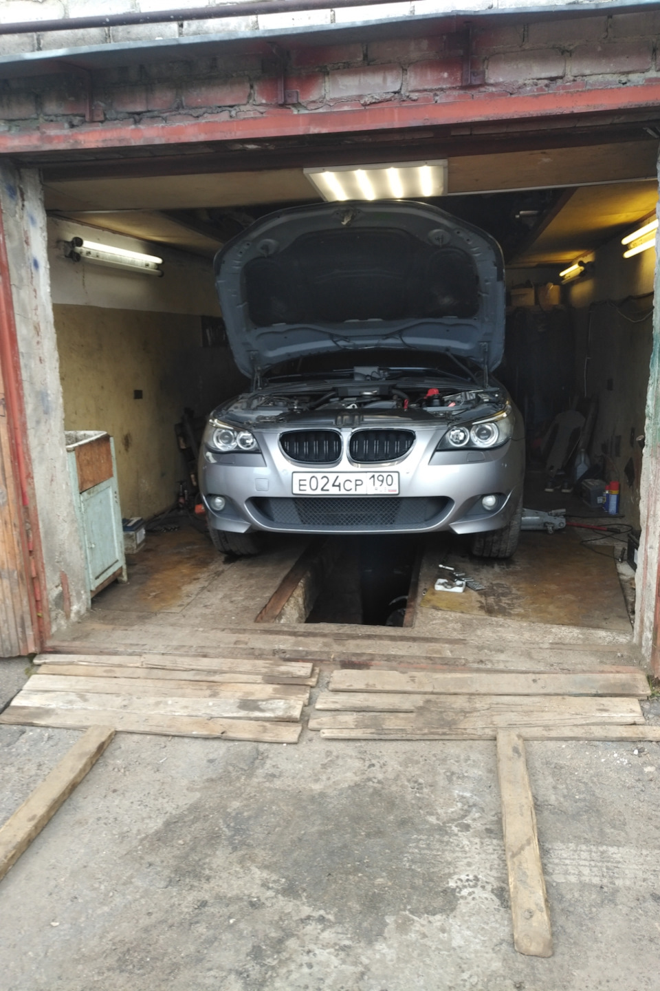 Фото в бортжурнале BMW 5 series (E60)