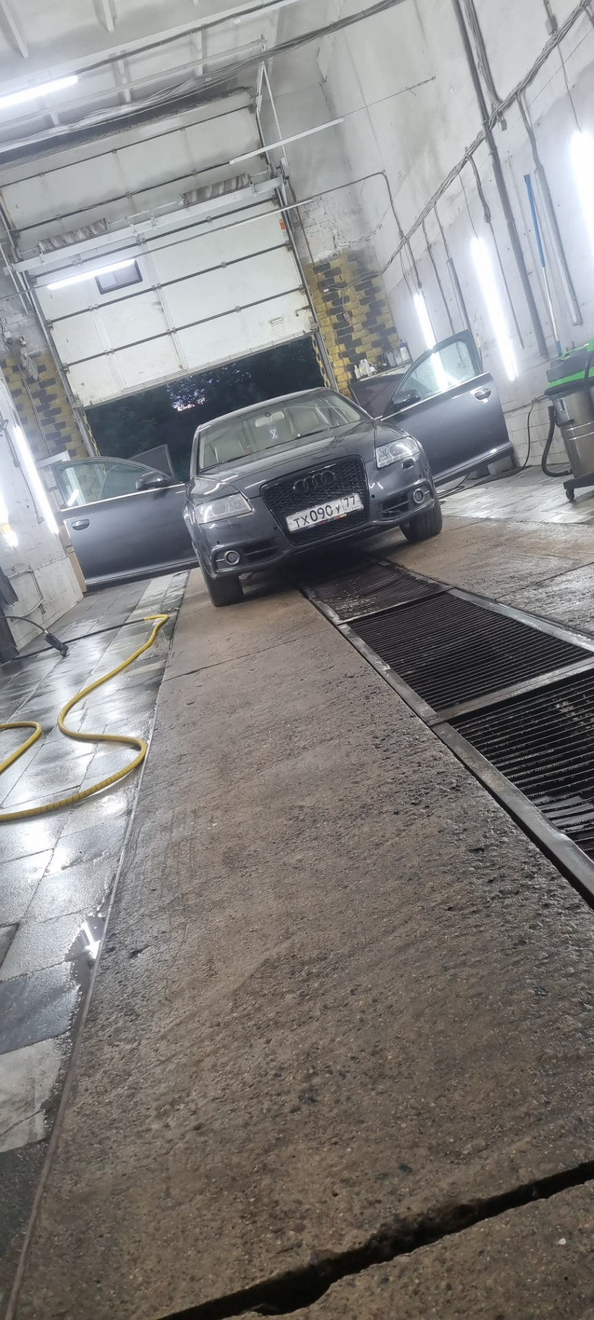 Photo from the logbook Audi A6 (C6)