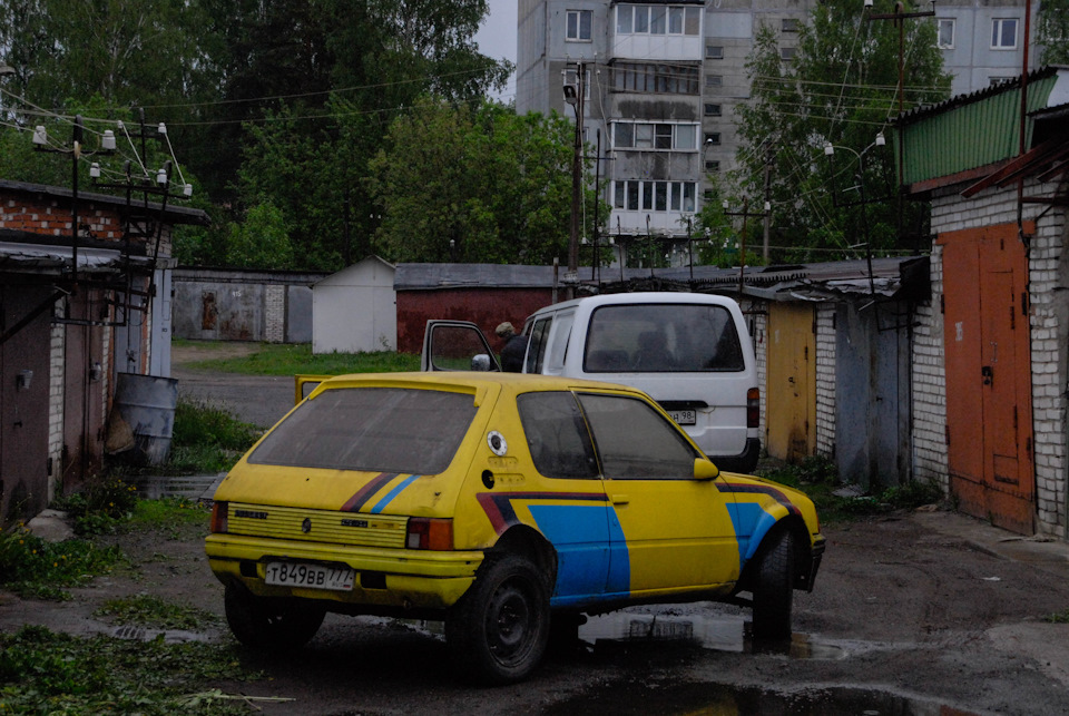 Этот отправляется в ремзону — Peugeot 205