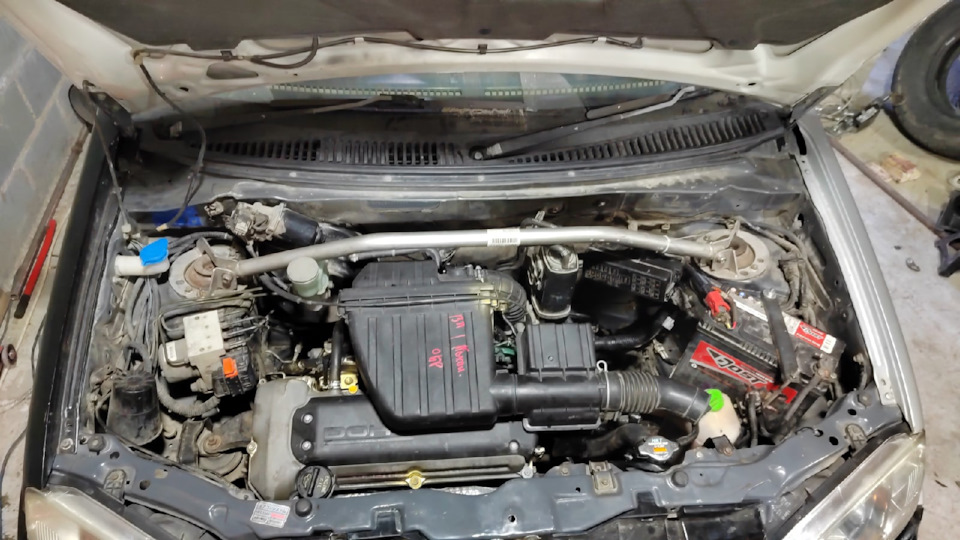 Новый вид подкапотки. Аж глаз радуется. — Suzuki Swift (1G)
