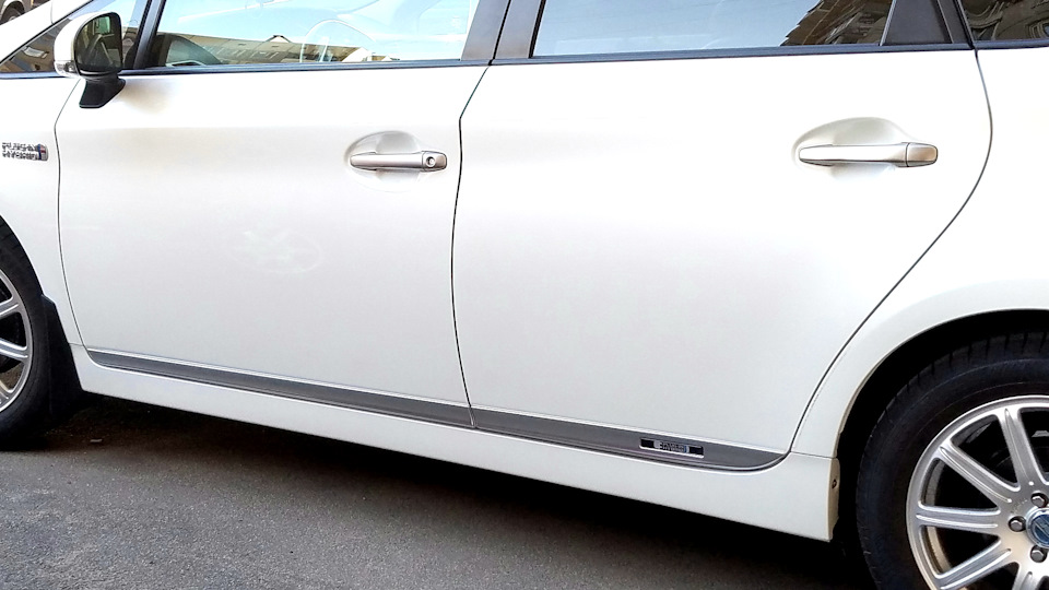 Фото в бортжурнале Toyota Prius Plug-in Hybrid (1G)