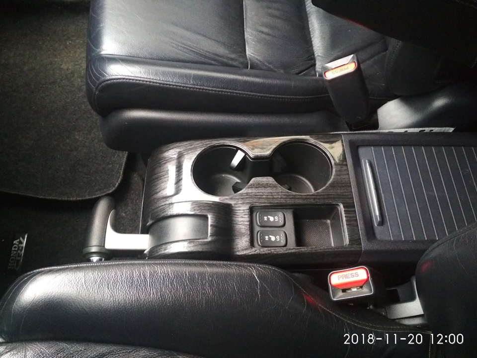 Фото в бортжурнале Honda CR-V (RE)