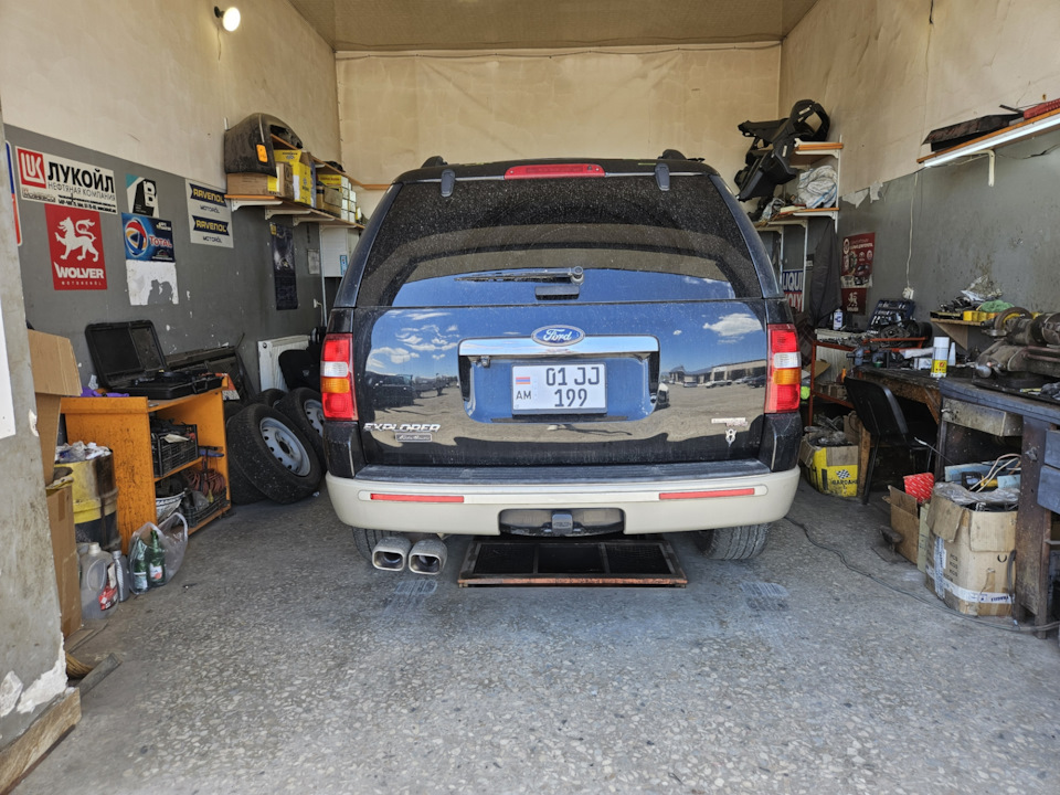 Фото в бортжурнале Ford Explorer (4G)