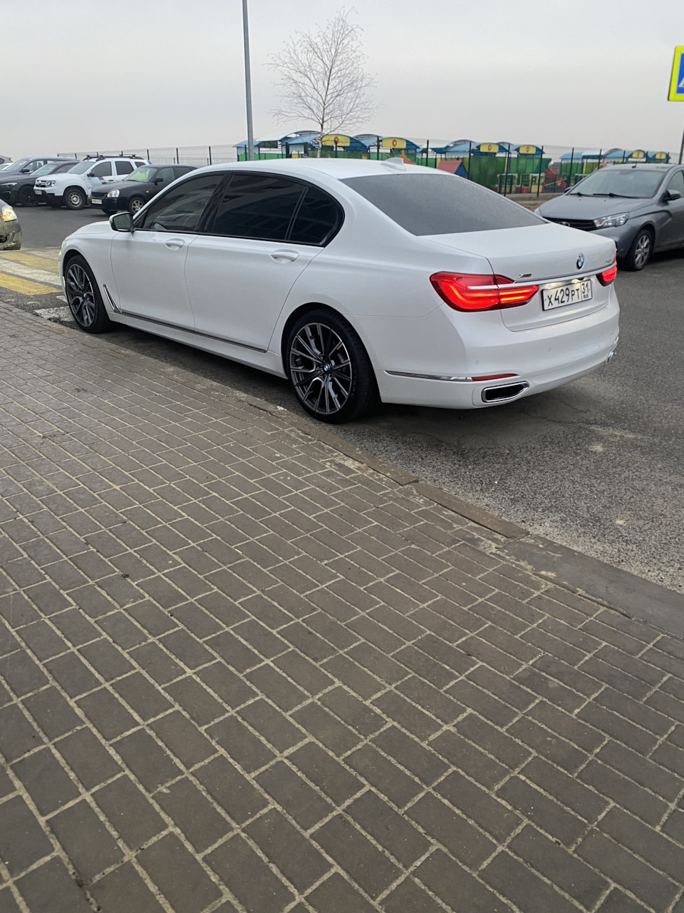 Фото в бортжурнале BMW 7 series (G11/G12)