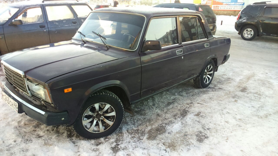 Lada 2107 Баклажан