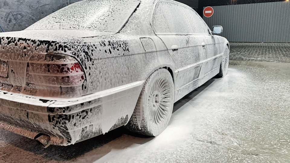 BMW 7 series Черный черный бумер