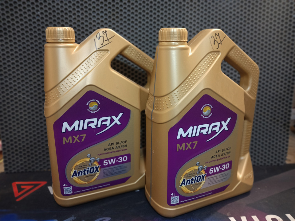 MIRAX MX7, API SL/CF, ACEA A3/B4 5W-30. Масло взял на Озон, одно из самых дешёвых. за 2 канистры 2306 руб. — Toyota Opa