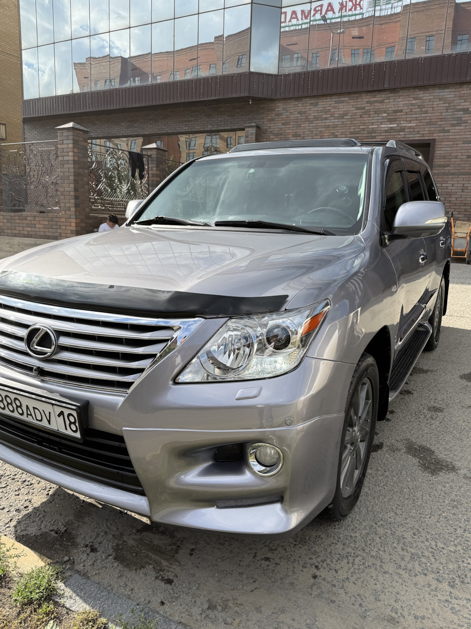 Фото в бортжурнале Lexus LX (URJ200/URJ201)