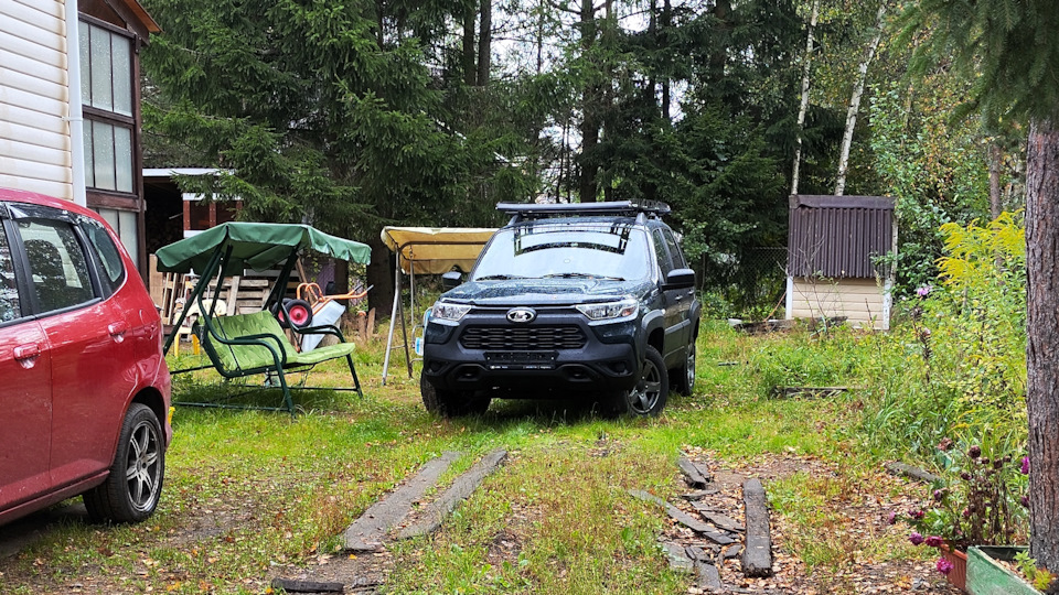 Lada Niva Travel