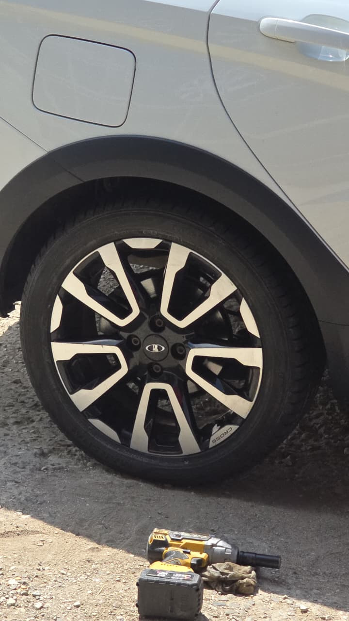 В процессе — Lada Vesta SW Cross (1G)