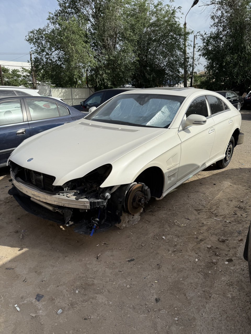 Фото в бортжурнале Mercedes-Benz CLS (W219)