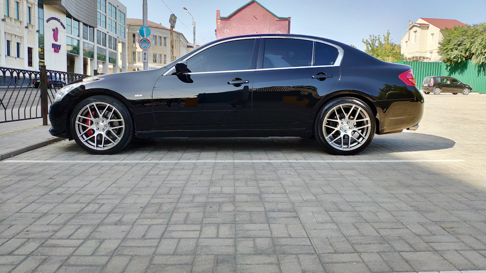 Infiniti G25