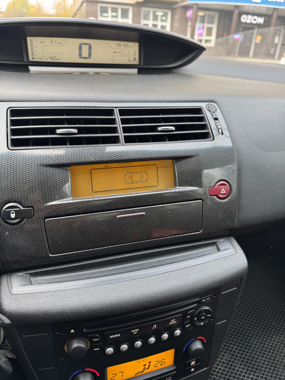 Фото в бортжурнале Citroen C4 (1G)