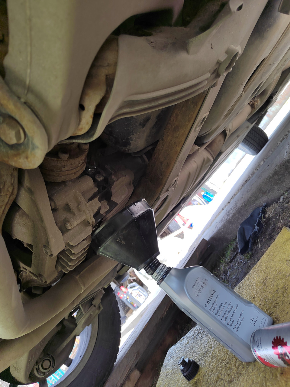 Фото в бортжурнале Audi Q5 (1G). Запчасти на фото: 052529