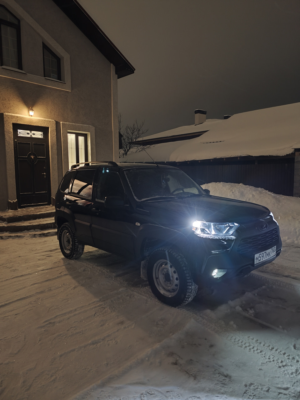 Пригнал машину домой после ТО — Lada Niva Travel