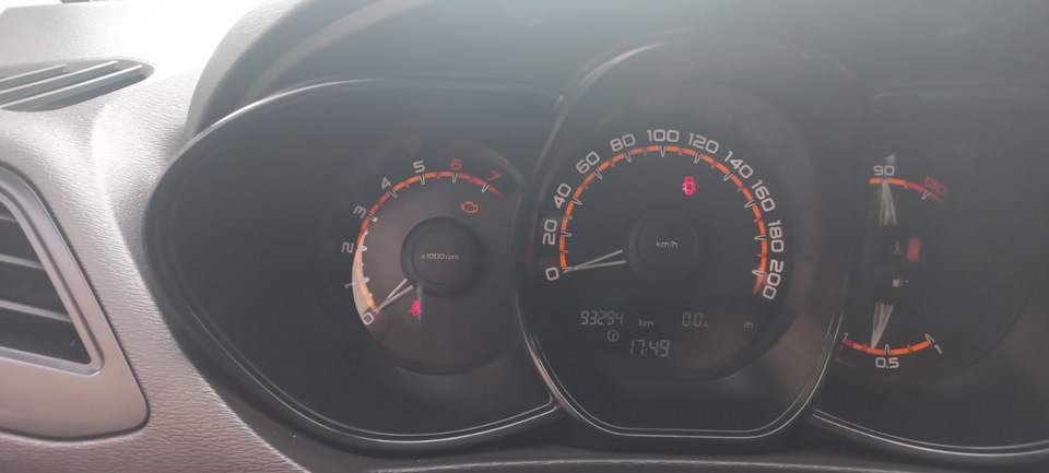 Фото в бортжурнале Lada Vesta (1G)