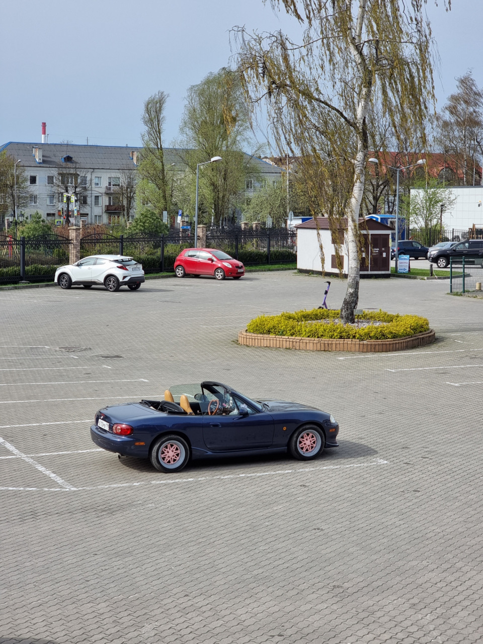 С открытой крышей тоже покатались — Mazda MX-5 (NB)