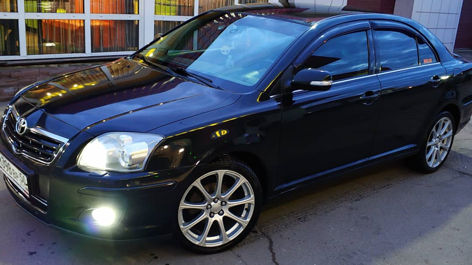 Toyota Avensis 1.8 л. на МКПП "Анфиса"