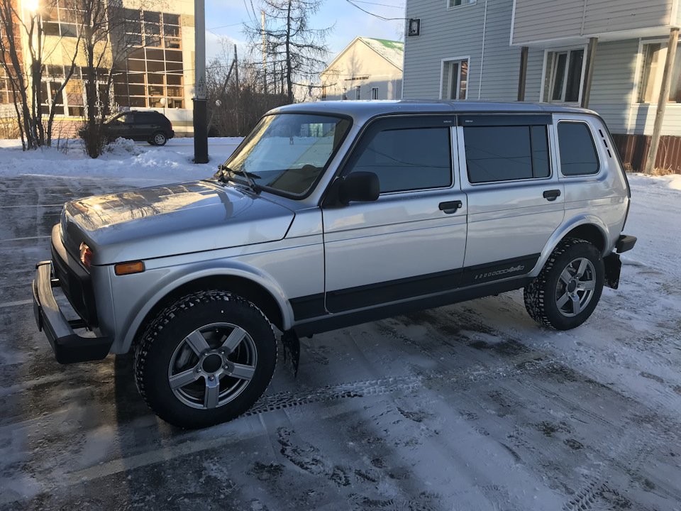 Фото в бортжурнале Lada 4x4 5D