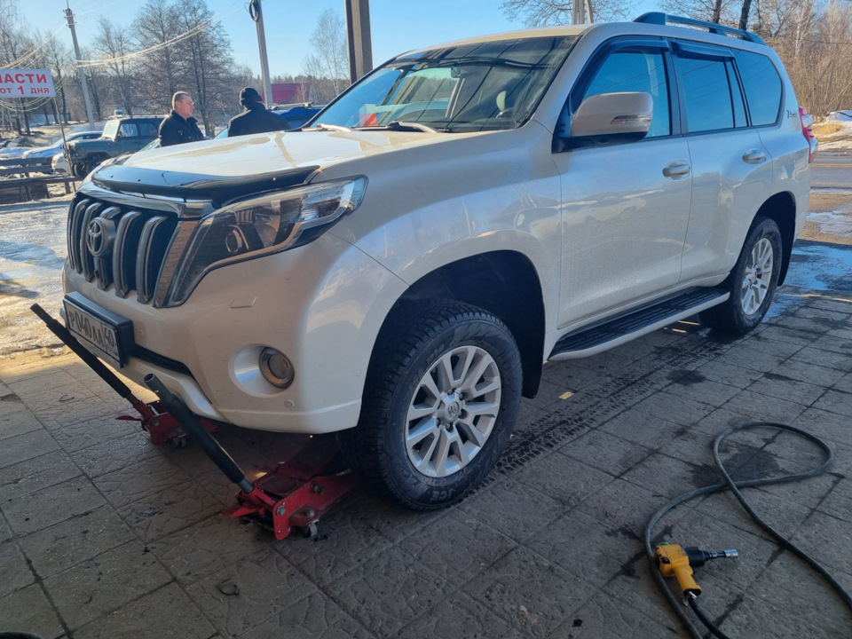 Фото в бортжурнале Toyota Land Cruiser Prado 150-series