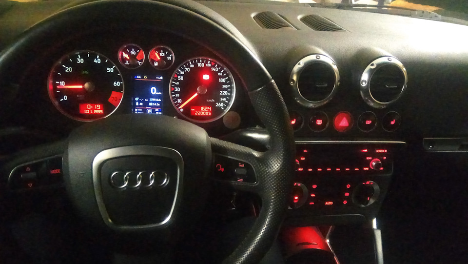 Фото в бортжурнале Audi TT (1G)