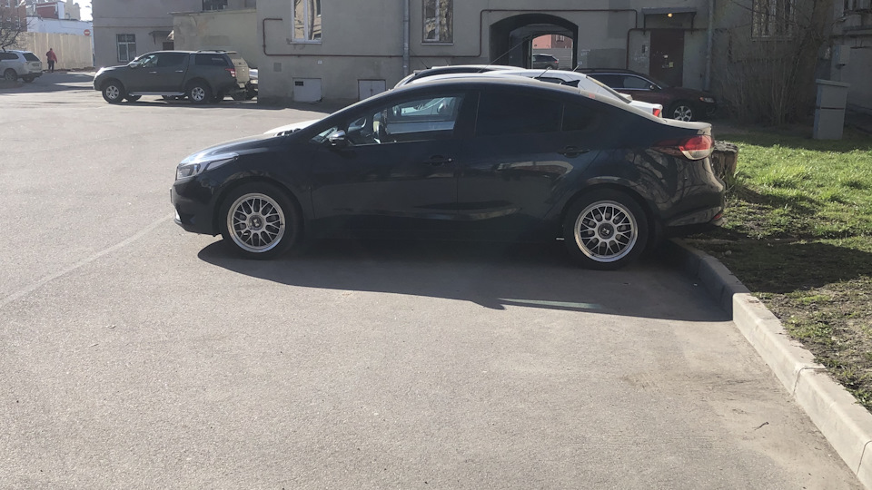 KIA Cerato Пазик