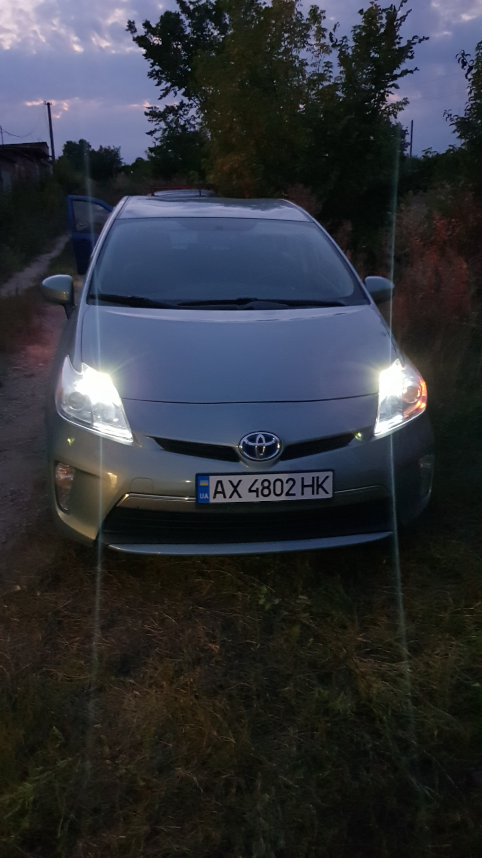 Еще. — Toyota Prius Plug-in Hybrid (1G)