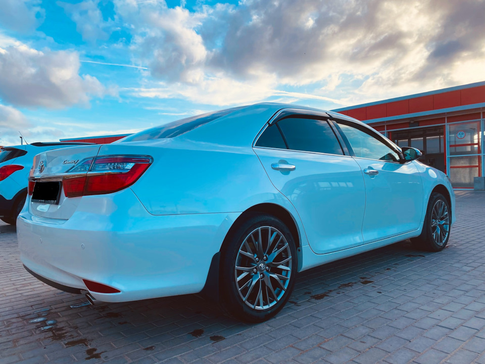 Ну и конечно же, как без фото машины после мойки😎 — Toyota Camry (XV50)