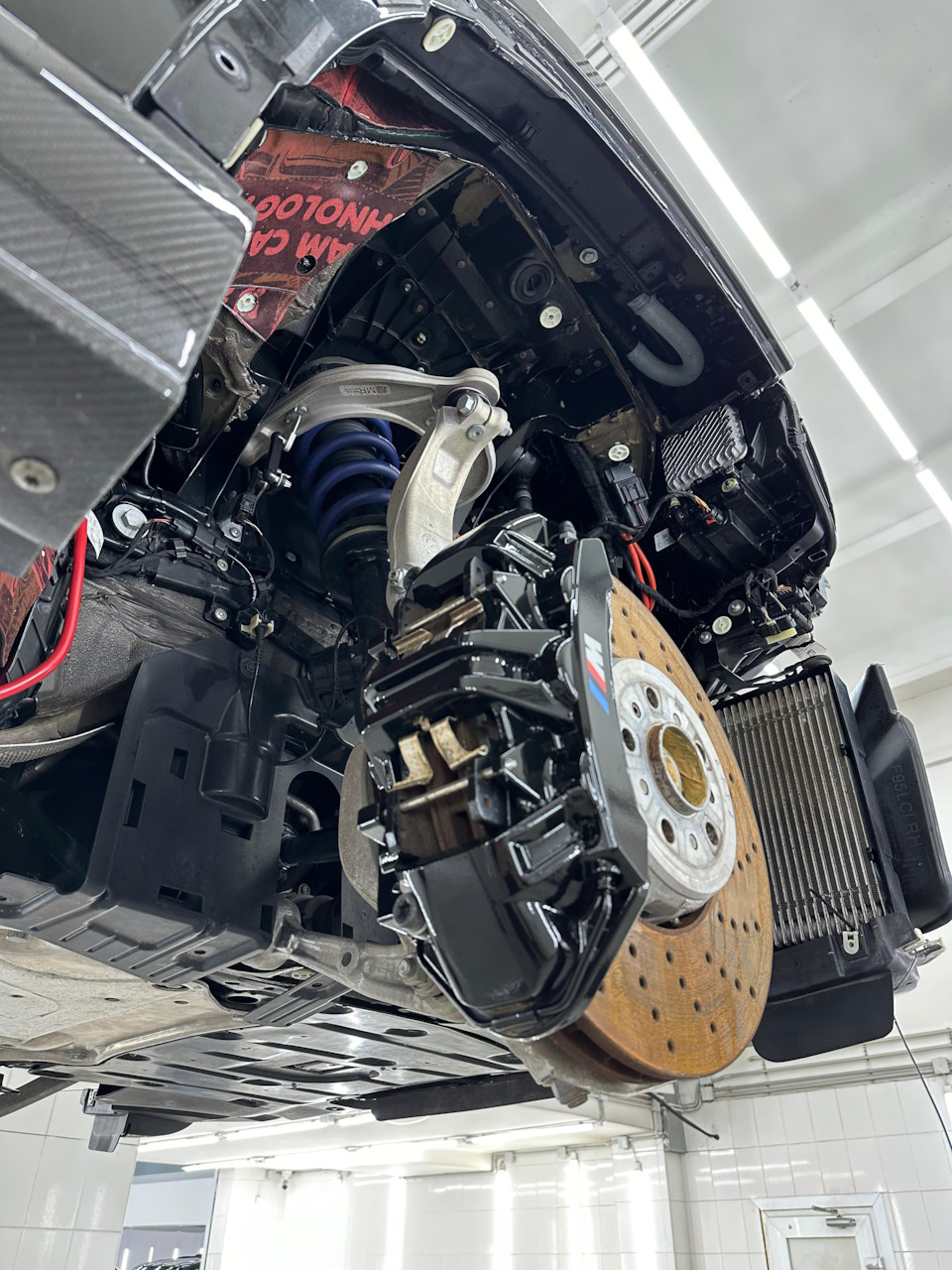Фото в бортжурнале BMW X5 M (F95)