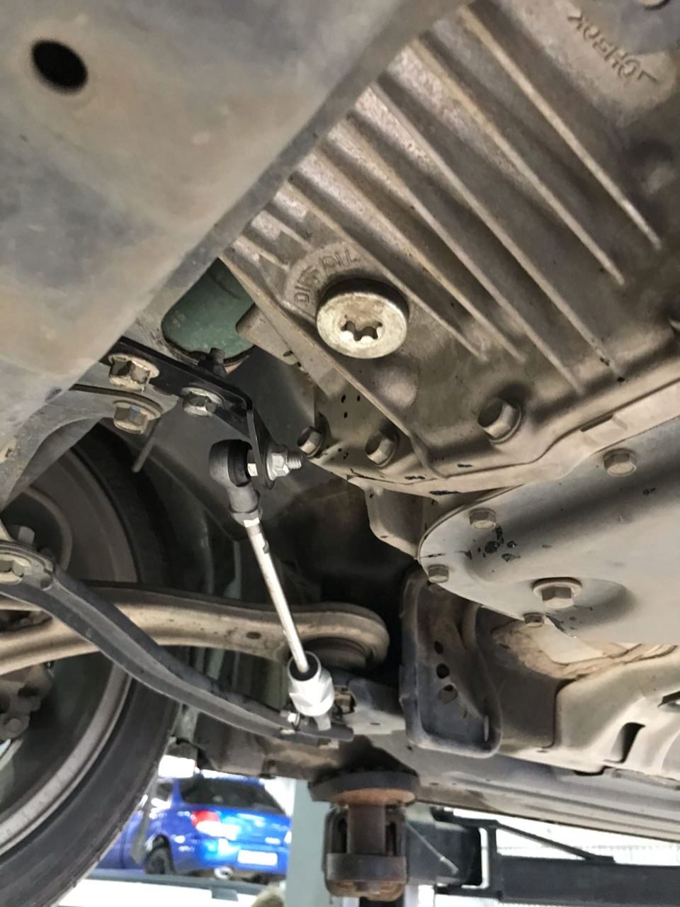 передняя нижняя распорка STI ST20118VV000 — Subaru Levorg (VM