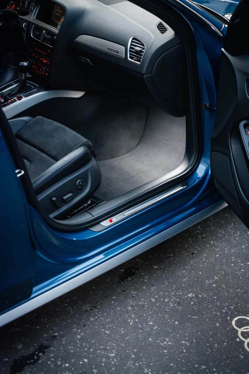 Фото в бортжурнале Audi A4 Avant (B8)