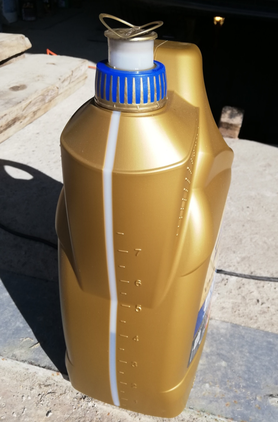 Заливка масла Ravenol VMP 5W30, фильтр Filtron OE 685/2 — Toyota