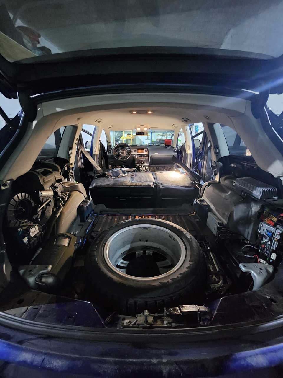 В процессе — Audi Q7 (1G)
