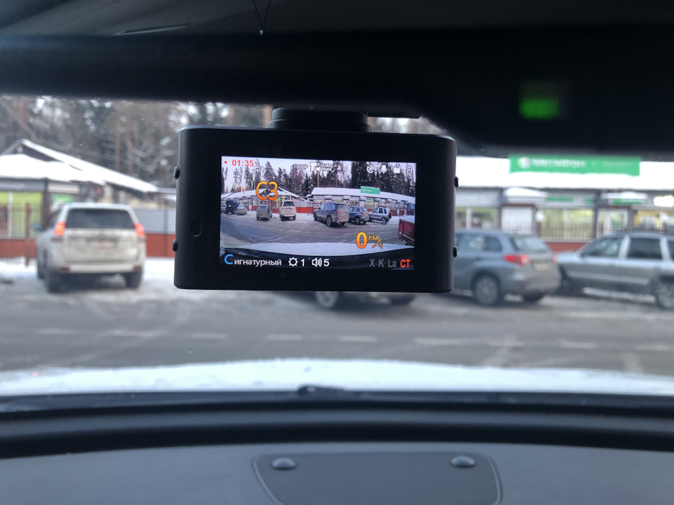 Фото в бортжурнале KIA Sorento (3G). Запчасти на фото: Falken LA/CT