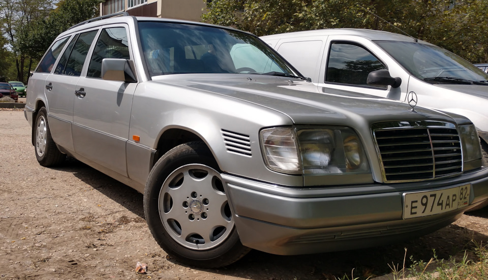 Фото в бортжурнале Mercedes-Benz E-Class Estate (S124)