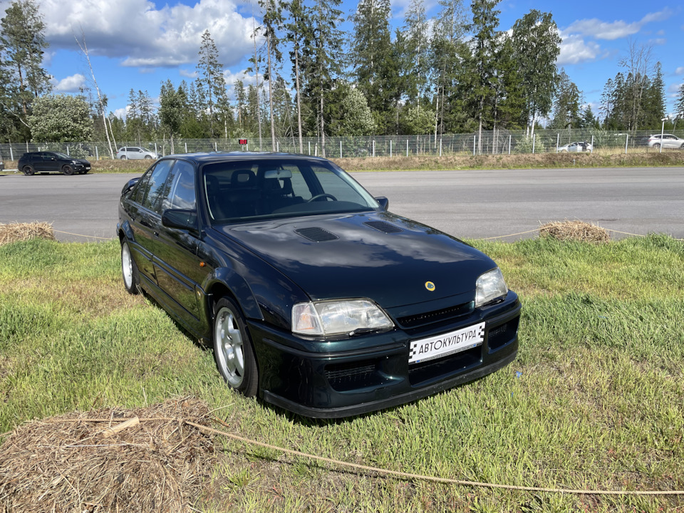 Фото в бортжурнале Lincoln Town Car II