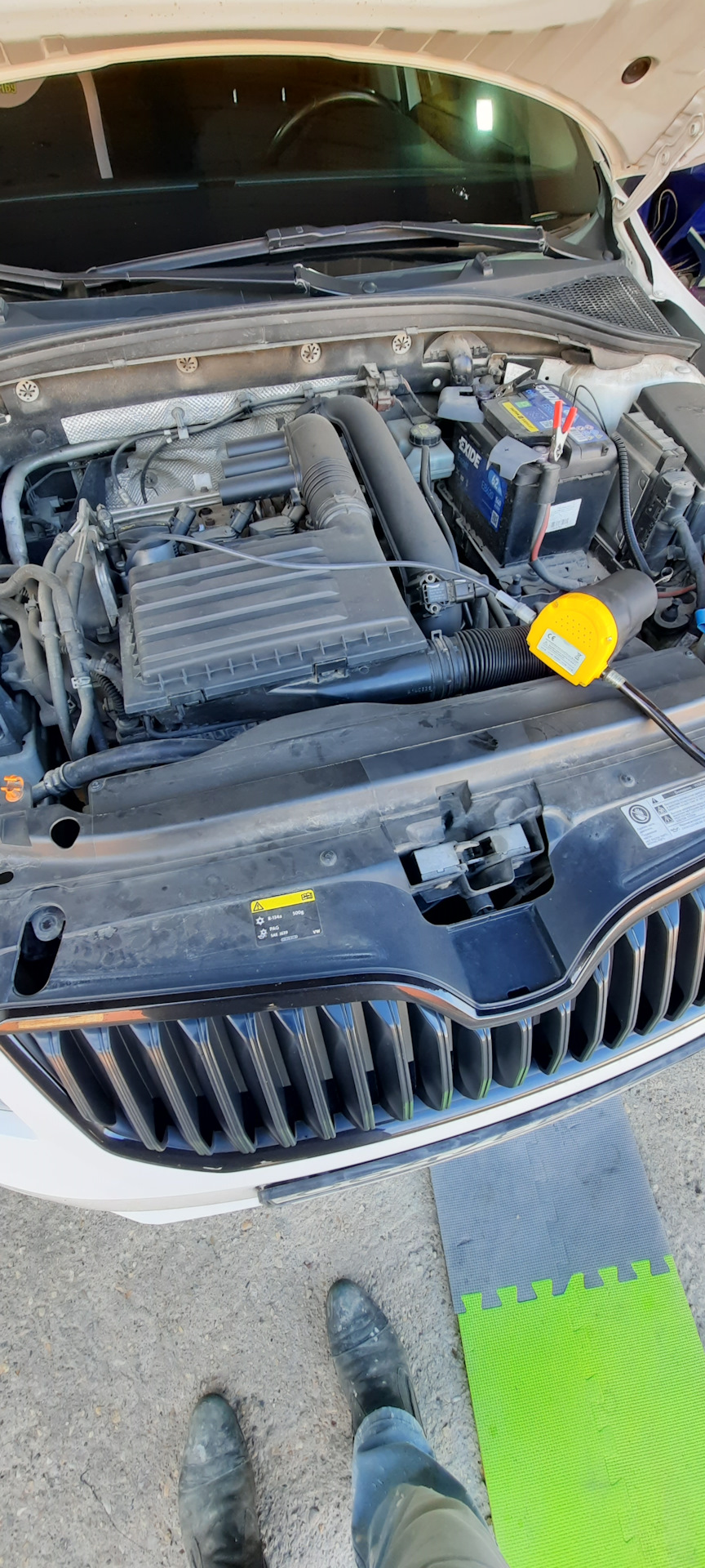 Двигатель требует мойки паром — Skoda Octavia A7 Mk3