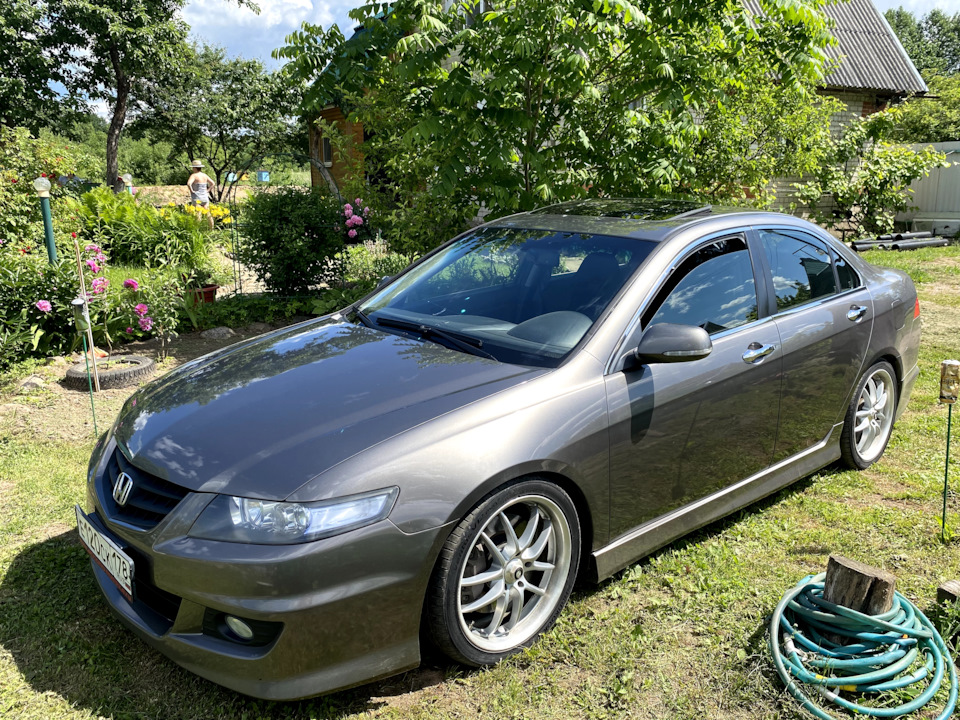 Фото в бортжурнале Honda Accord (7G)