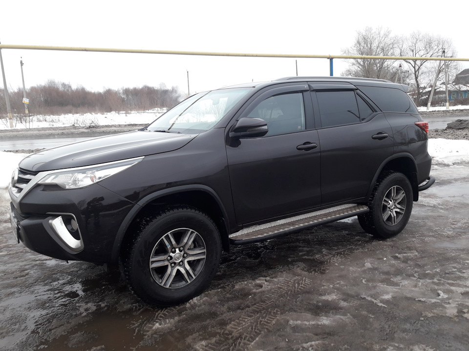 Фото в бортжурнале Toyota Fortuner (2G)
