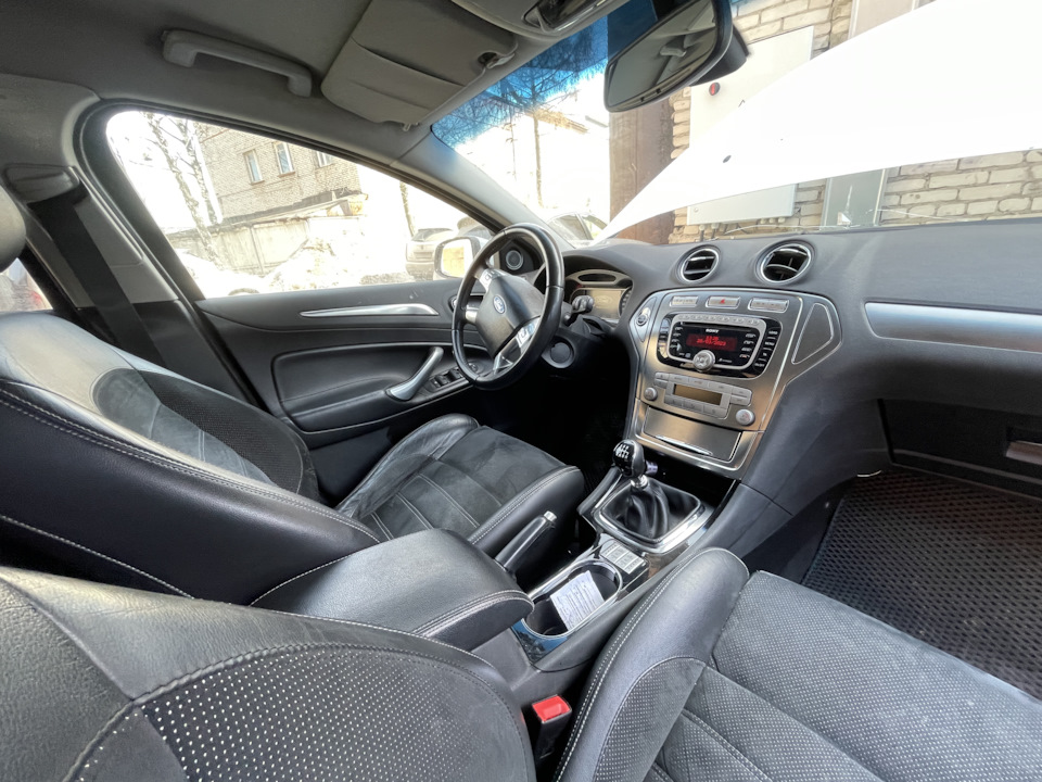 Фото в бортжурнале Ford Mondeo IV