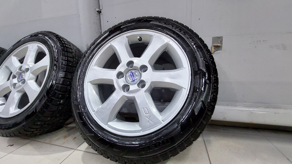 Фото в бортжурнале Volvo S40 (2G)