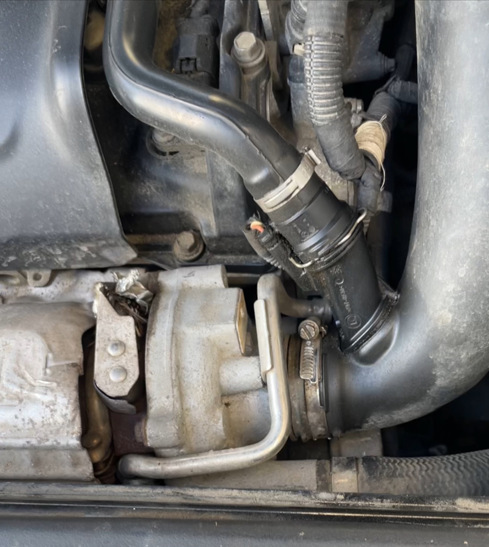 До переуплотненя и чистки было запотевание — MINI Countryman (1G)