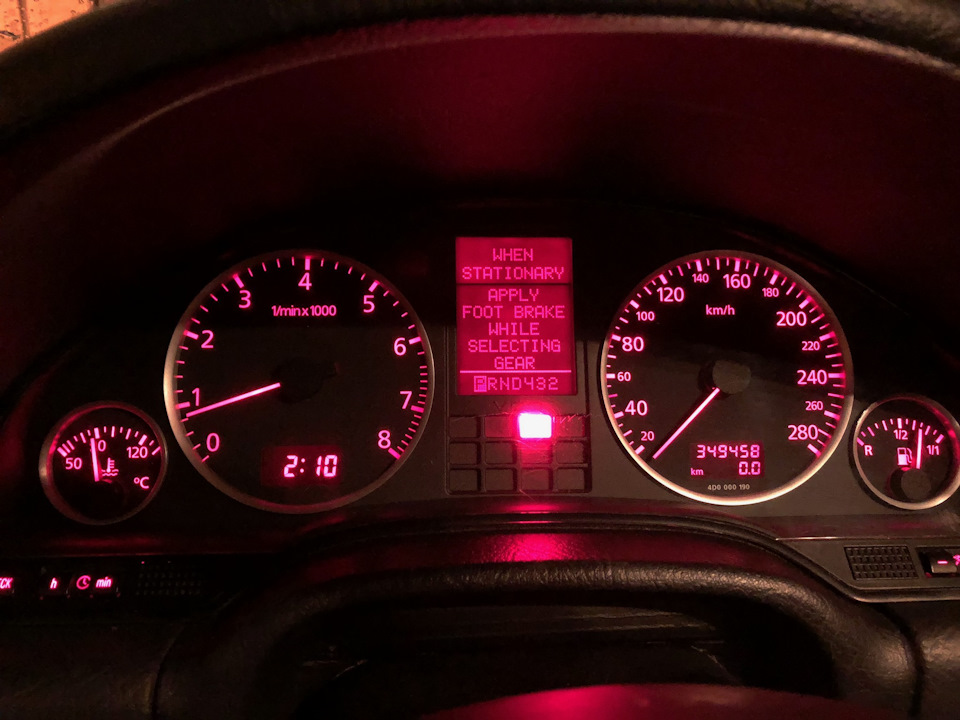 Фото в бортжурнале Audi A8 (D2)