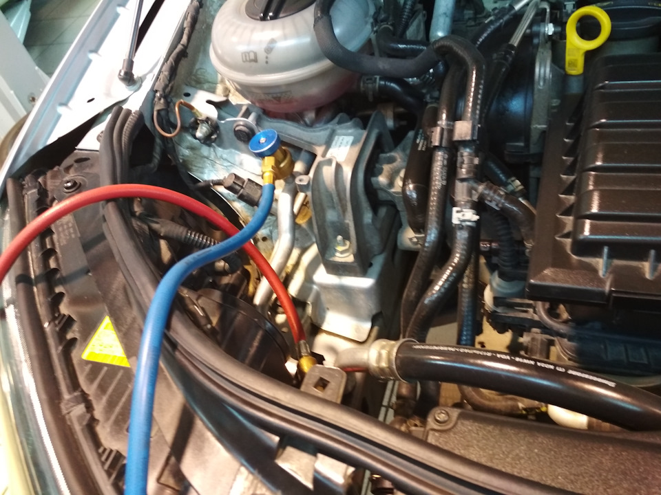 Скачиваем фреон и масло… — Skoda Octavia A7 Mk3
