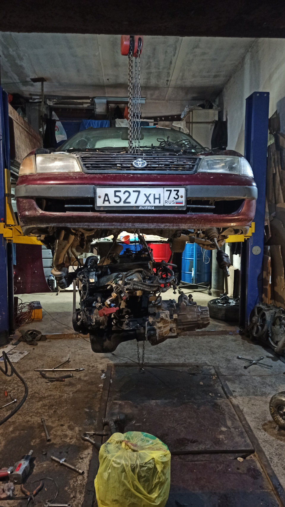 Фото в бортжурнале Toyota Carina E