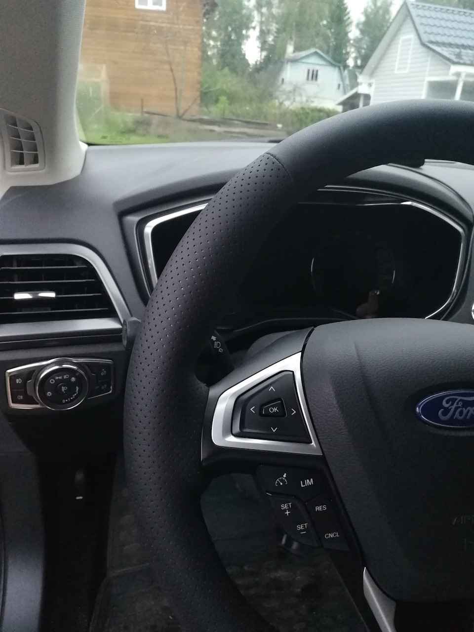 Фото в бортжурнале Ford Mondeo V