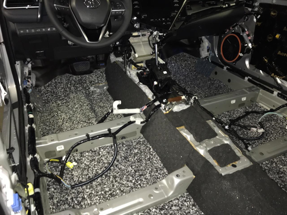 Фото в бортжурнале Toyota Camry (XV70)