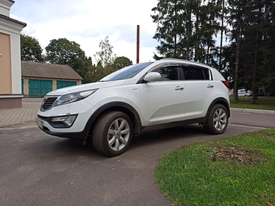Вроде норм все смотрится — перед от дизеля, зад Клаксон — KIA Sportage (3G)