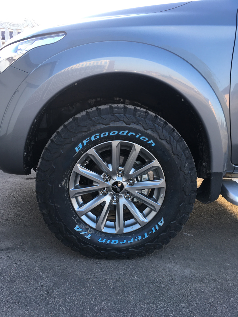 Фото в бортжурнале Mitsubishi L200 (5G)