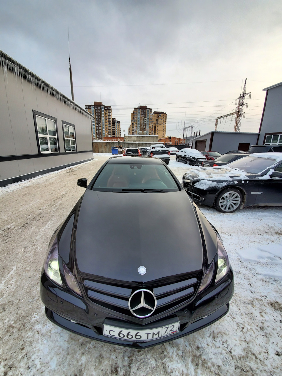 Фото в бортжурнале Mercedes-Benz E-Class Coupe (C207)
